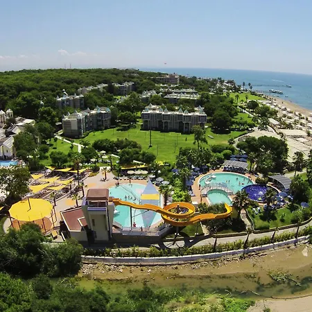 Hotel Robinson Pamfilya